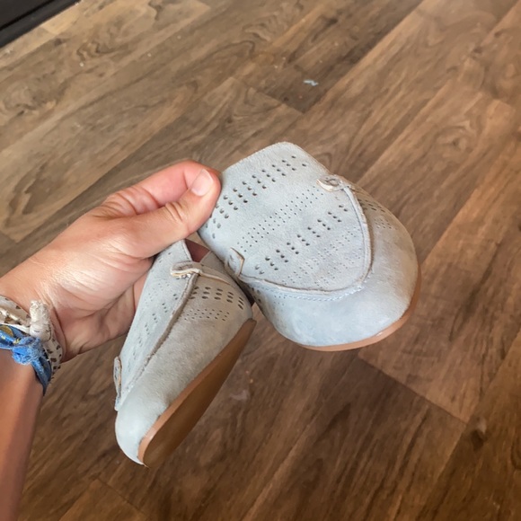 Crown Vintage Mules, Slide on Flats, Size 6.5 - Picture 6 of 9